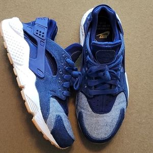 EUC Nike Huarache Premium Binary Blue Denim sz 7.5
